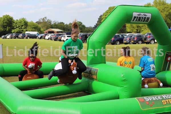 Hopper horse racing inflatable game for hire